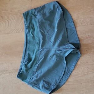 Lululemon Speed Up shorts, 2.5" inseam, size 6